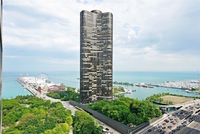 600 North Lake Shore Drive - Photo 2