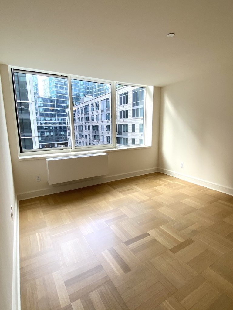 400 West 63rd Street - Photo 5