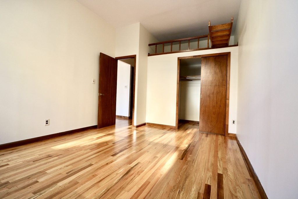 100 West 74th Street - Photo 5