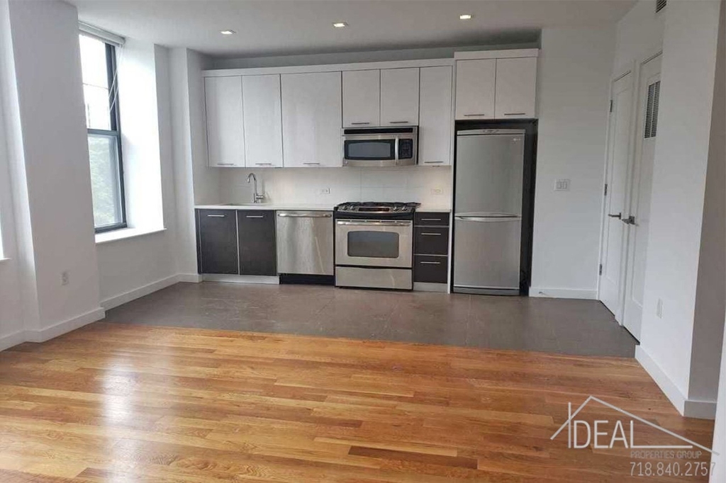 624 Flatbush Avenue - Photo 2