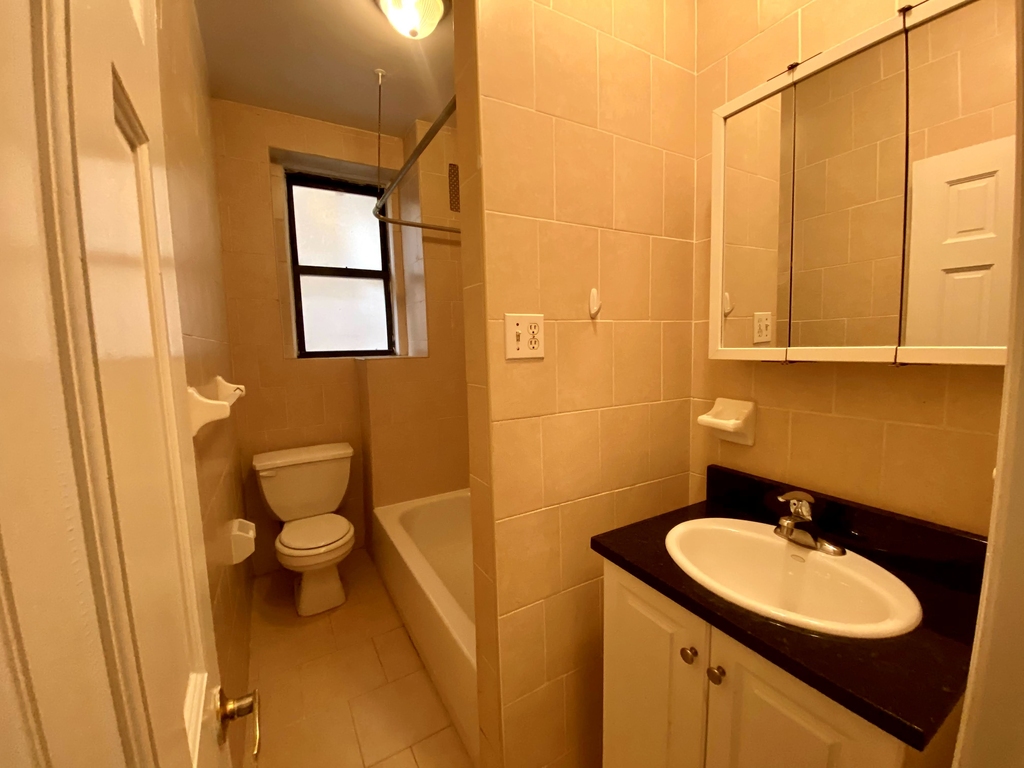 260 Convent Ave #26 - Photo 6