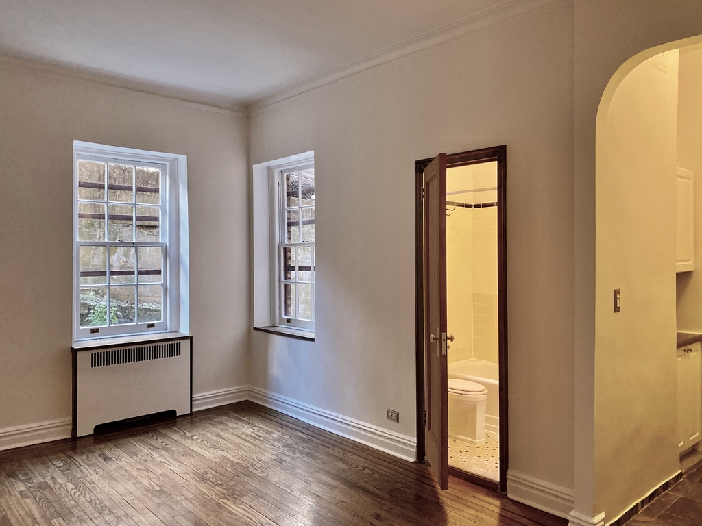 135 West 225th Street - Photo 3