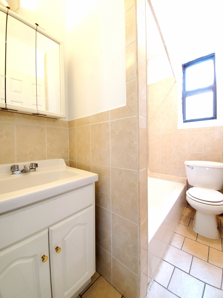 656 West 171st Street - Photo 3