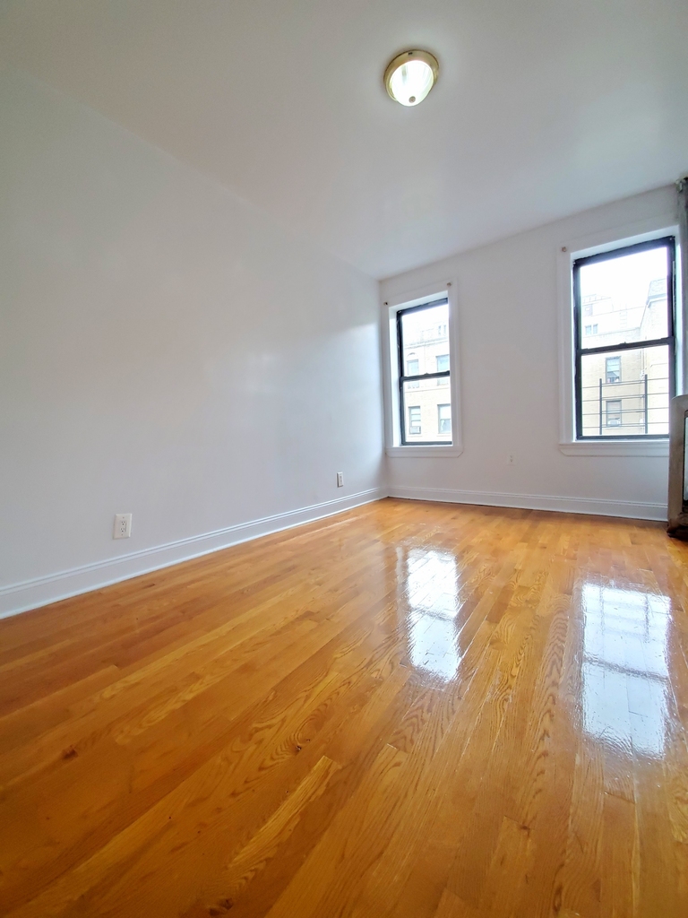 656 West 171st Street - Photo 2