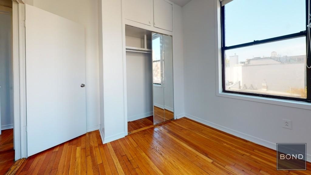 78 West 11 Street - Photo 4