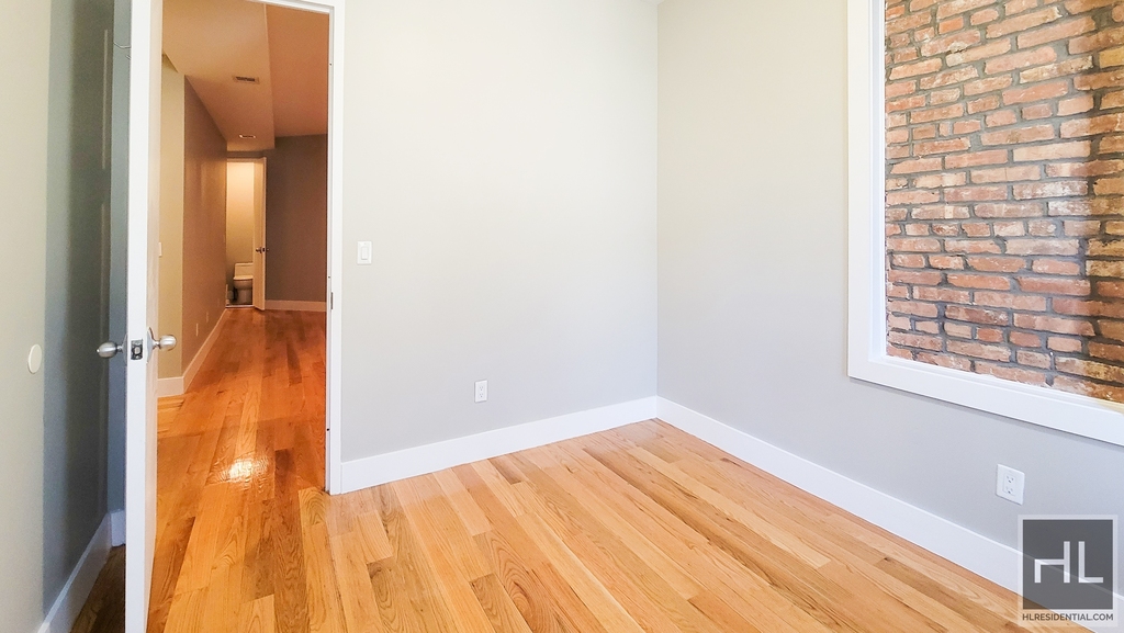 772 Jefferson Avenue - Photo 1