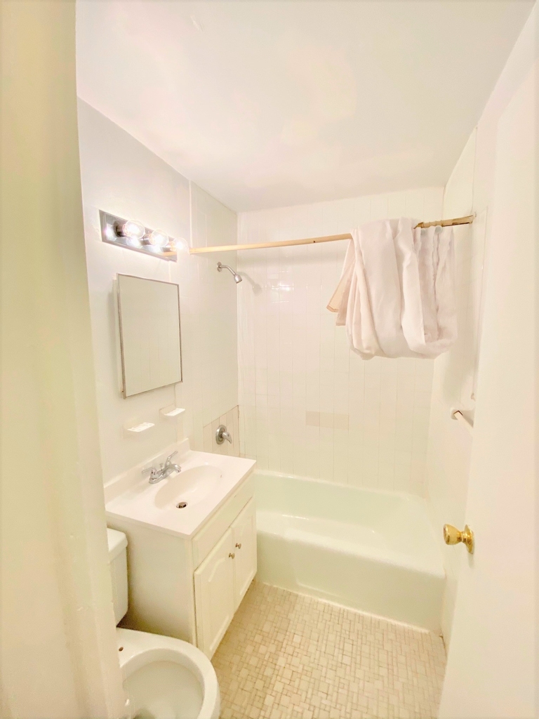 63 West 69th Street - Photo 2