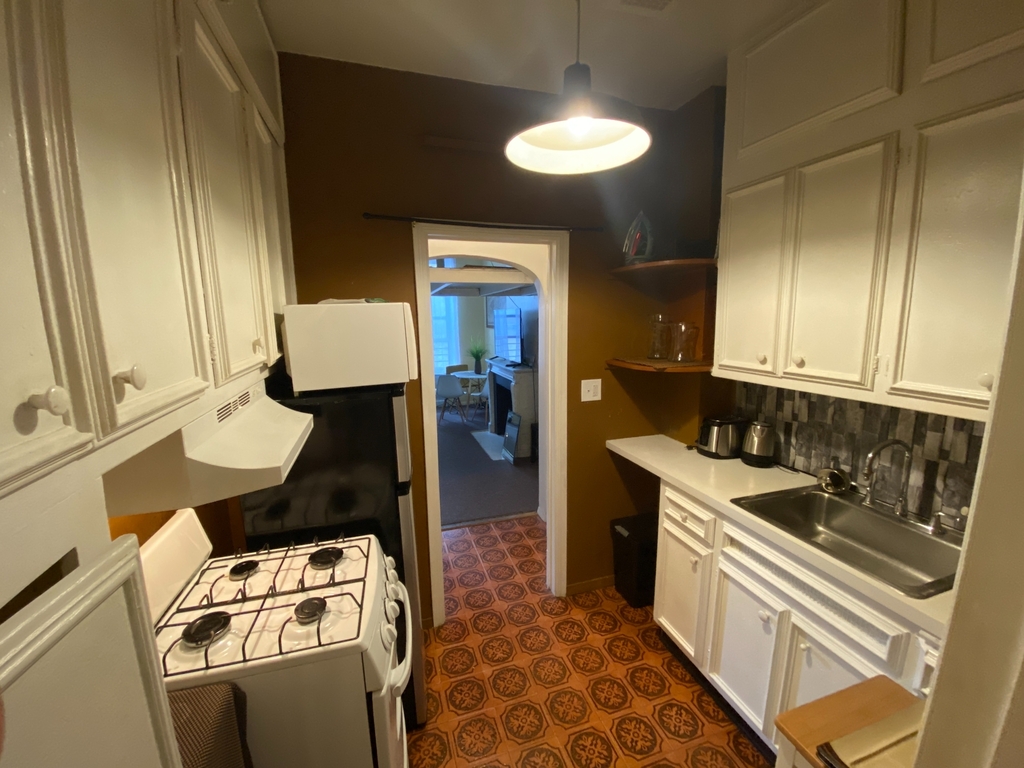 845 Lexington Avenue - Photo 10