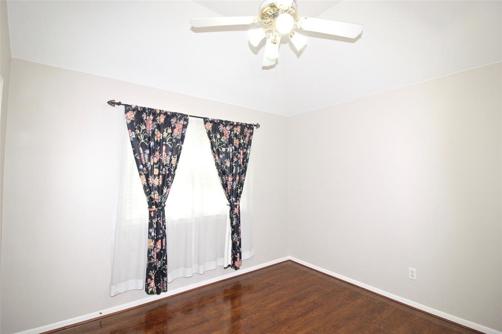 15303 Amesbury Lane - Photo 12