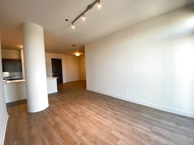 740 North Aberdeen Street - Photo 6