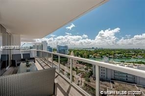 6301 Collins Ave - Photo 18