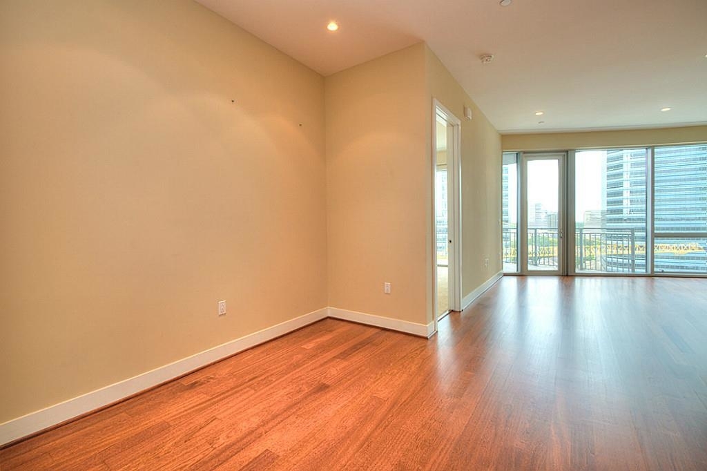 1600 Post Oak Boulevard - Photo 5