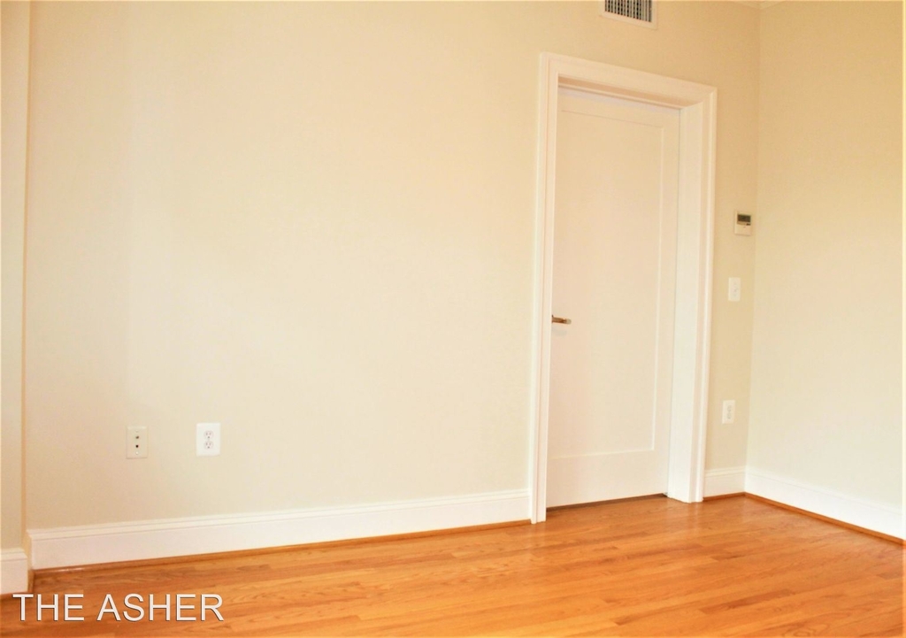 2110 19th Street, Nw - Photo 8