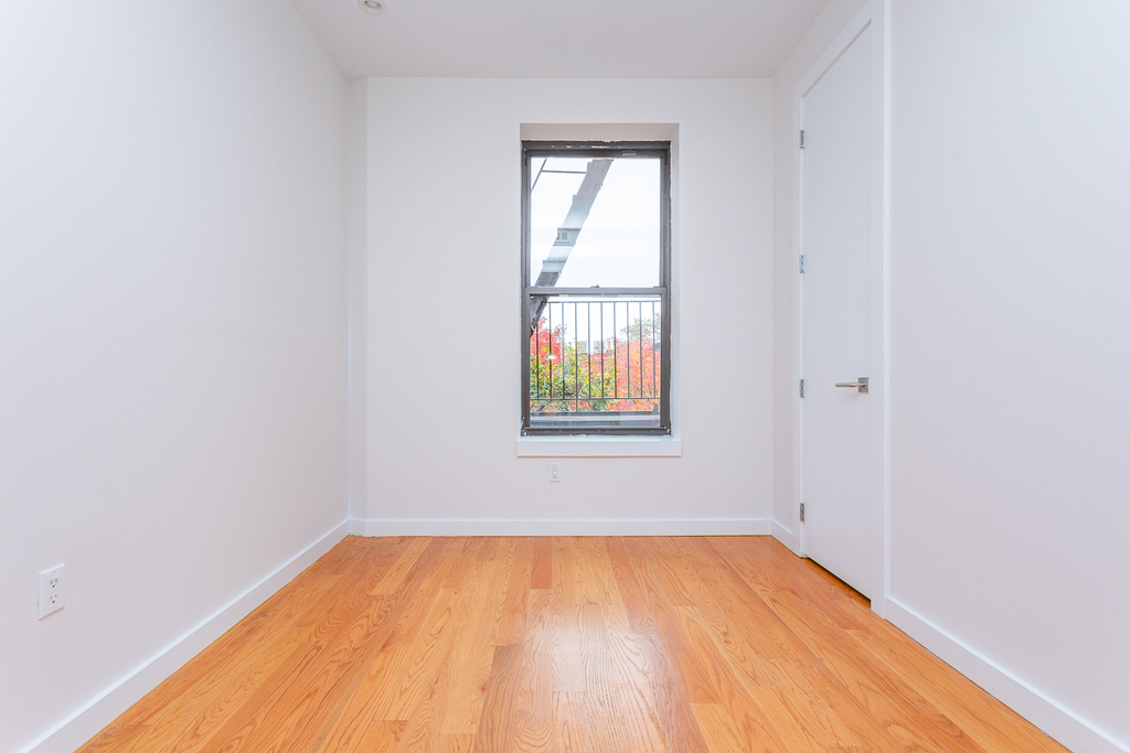 662 Park Place - Photo 6