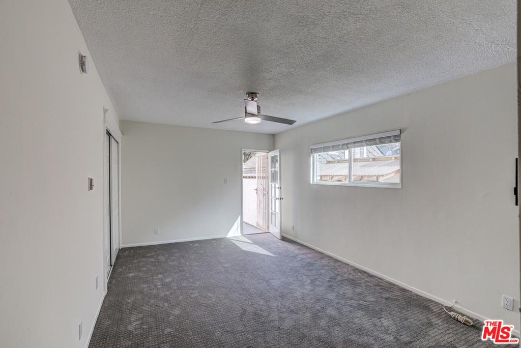 2320 Ocean Ave - Photo 15