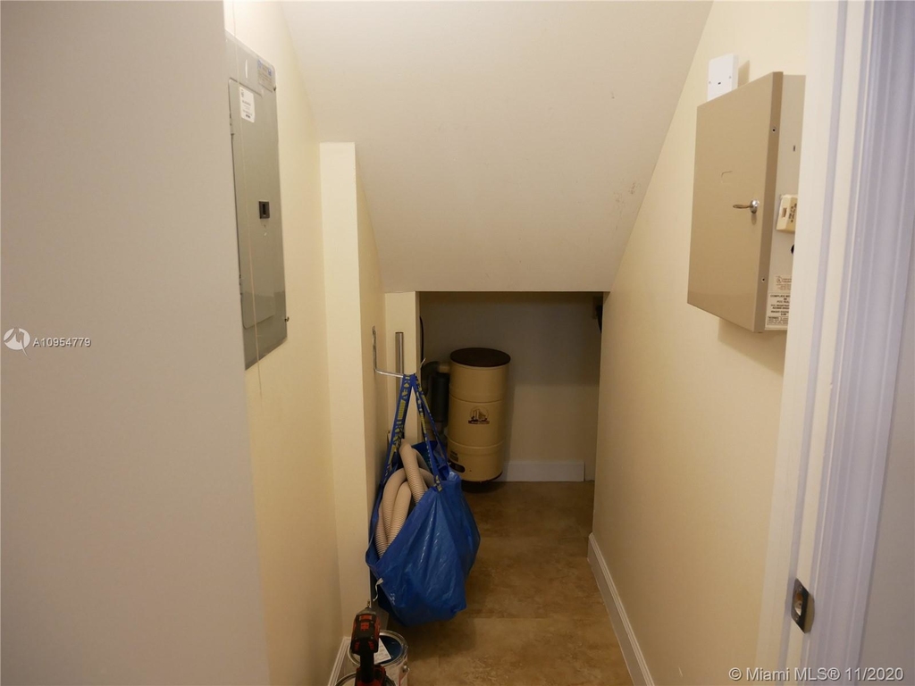 9919 Nw 6th Ct - Photo 19