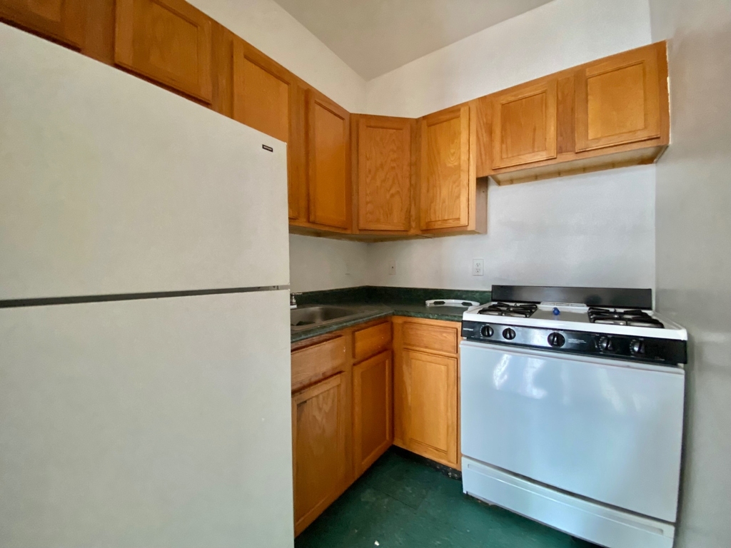 95 Seigel Street - Photo 1