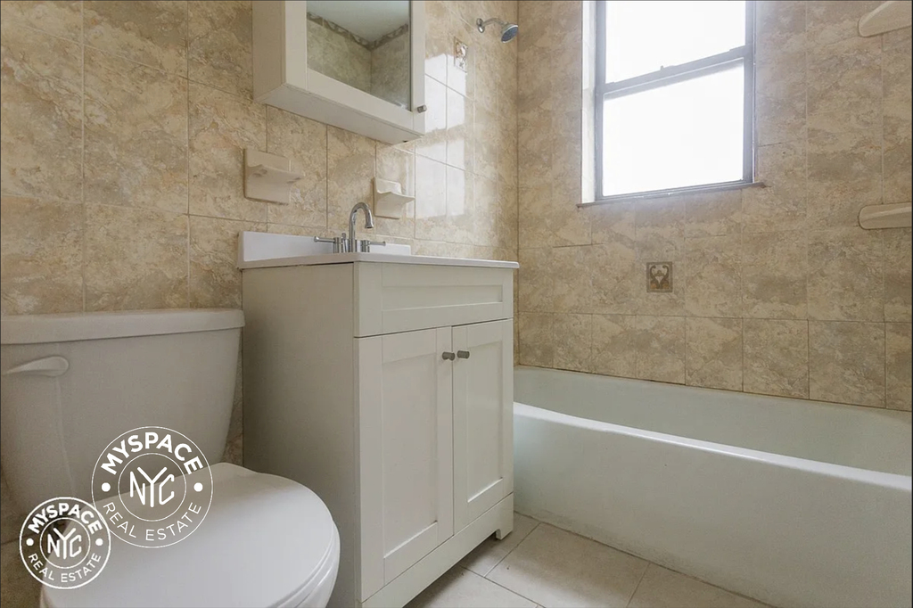 381 Berry Street - Photo 6