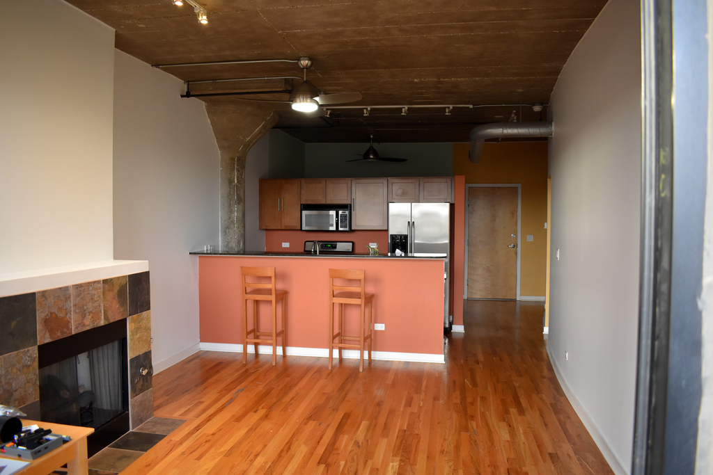 1001 West 15th Street - Photo 2