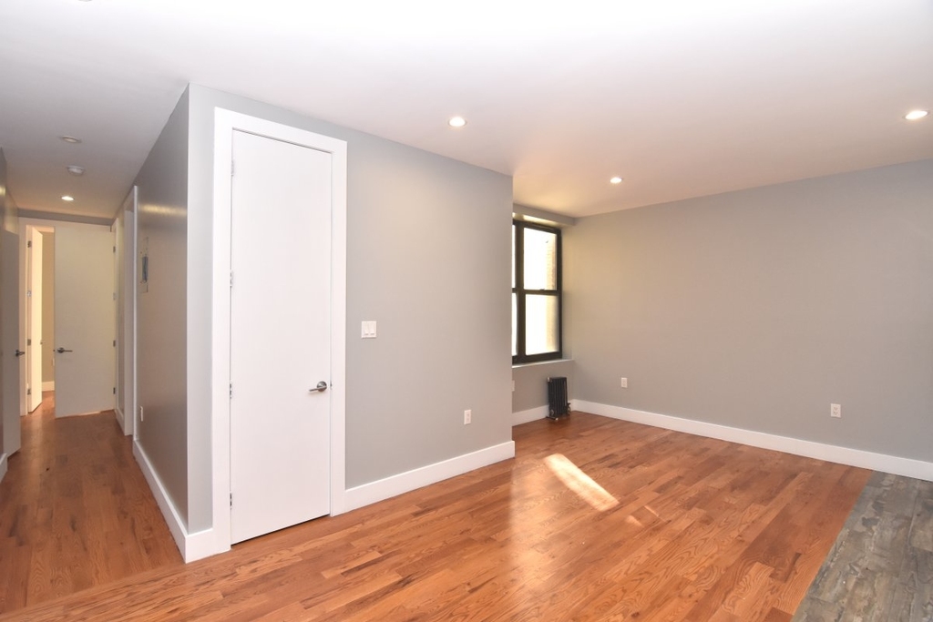 225 W 146th St - Photo 1