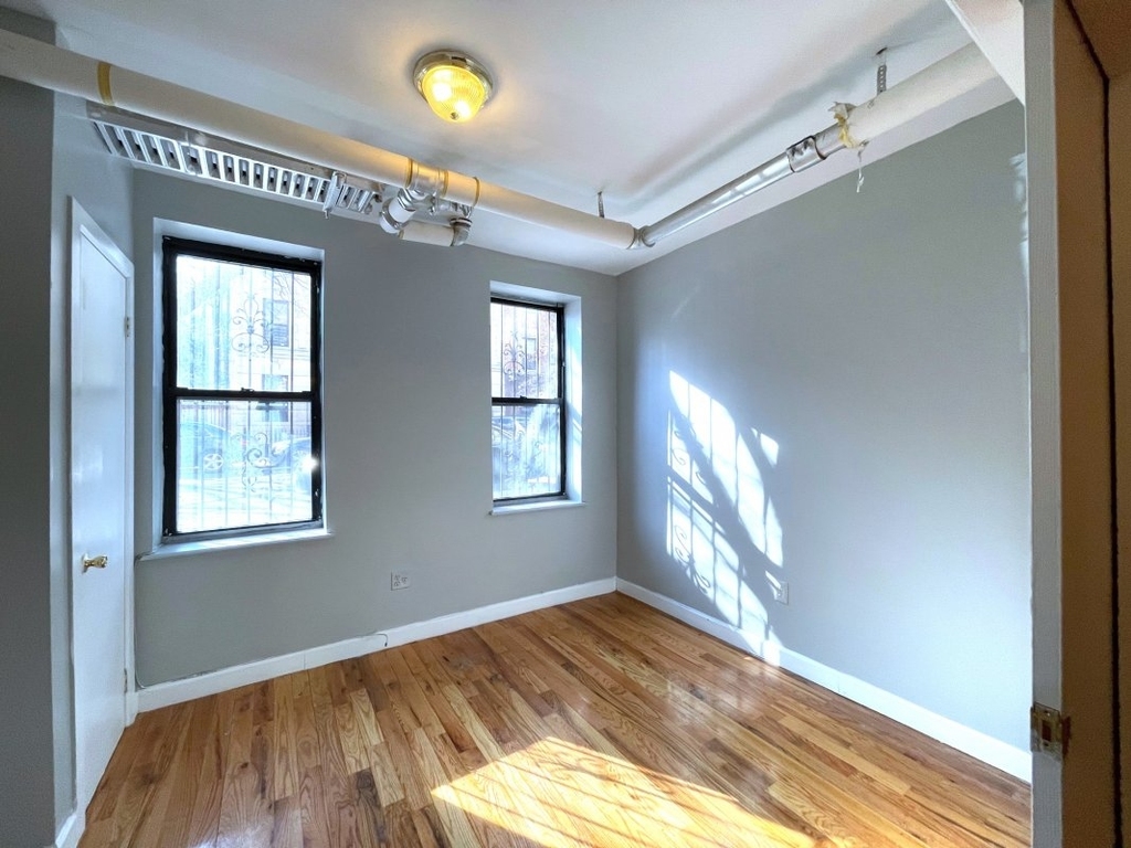 225 W 146th St - Photo 1