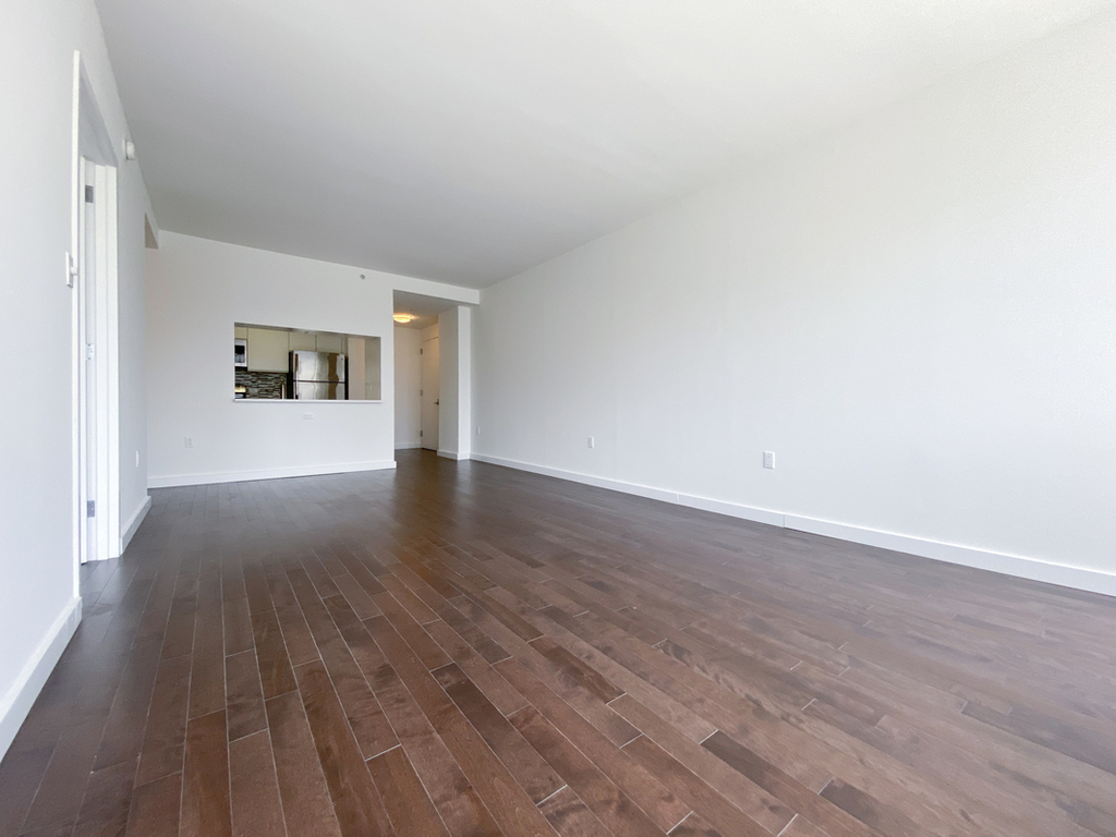 310 East 2nd Street - Photo 3