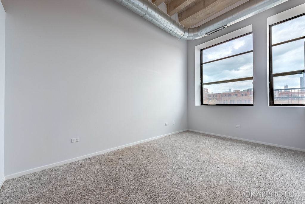 1645 West Ogden Avenue - Photo 8