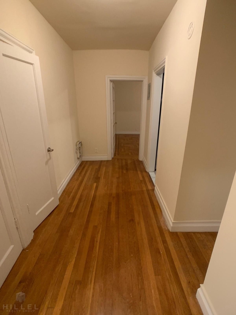 118-80 Metropolitan Avenue - Photo 2