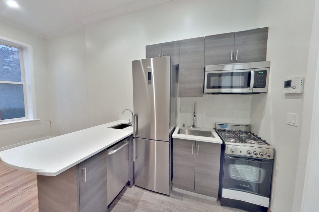 412 West 22nd Street - Photo 1