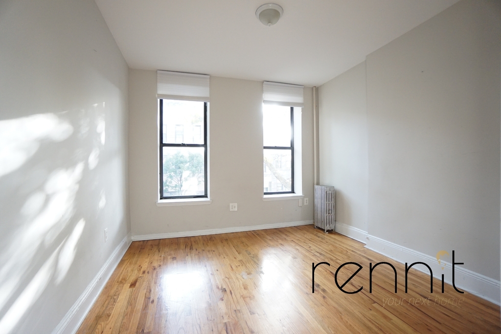 559 Seneca Avenue - Photo 5