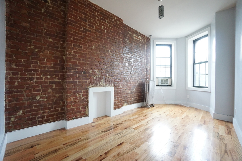 699 Bushwick Avenue - Photo 4