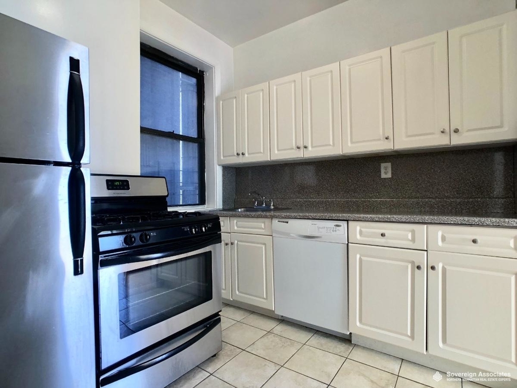 941 Amsterdam Avenue - Photo 9