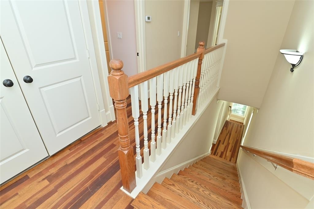 931 W 25th Street - Photo 40