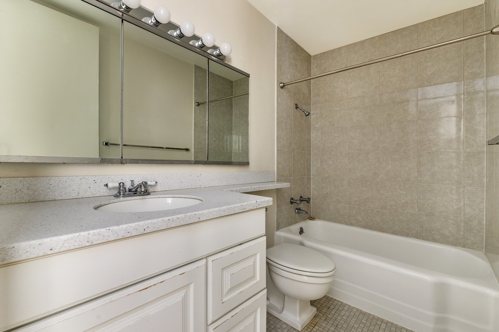 535 North Michigan Avenue - Photo 8