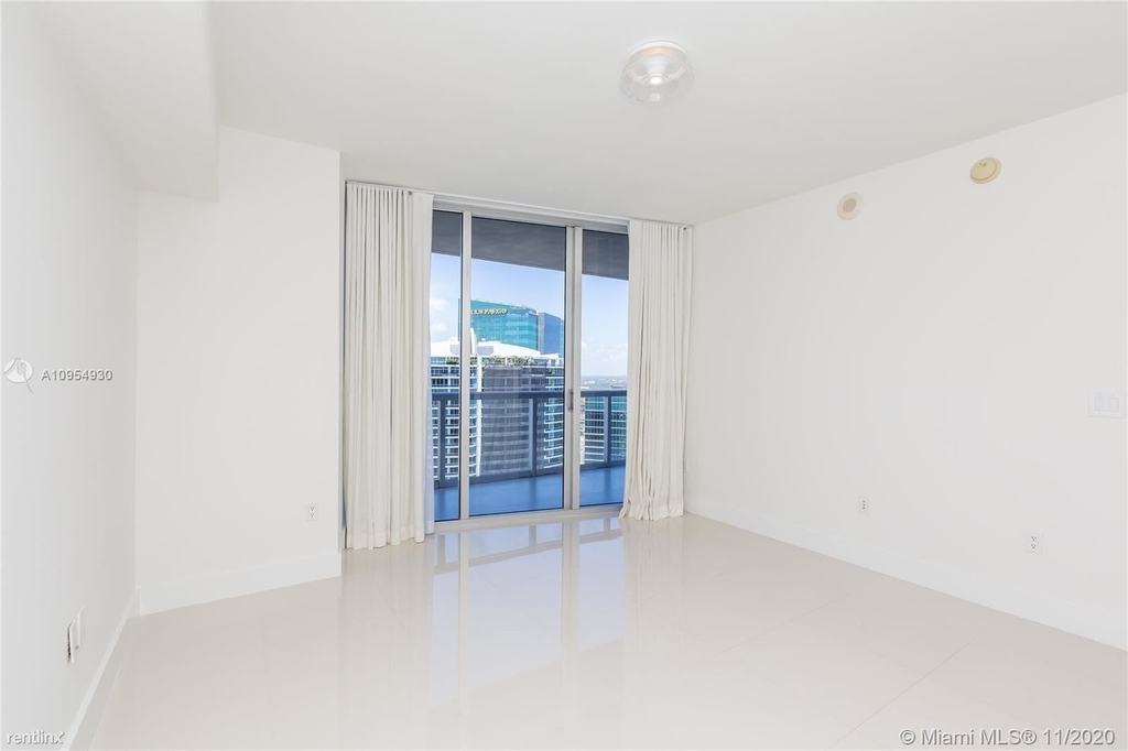 465 Brickell Ave Apt 5304 - Photo 20