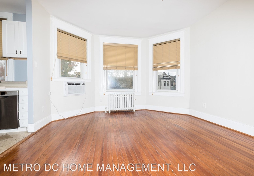 1855 Calvert Street Nw Unit 300 - Photo 0