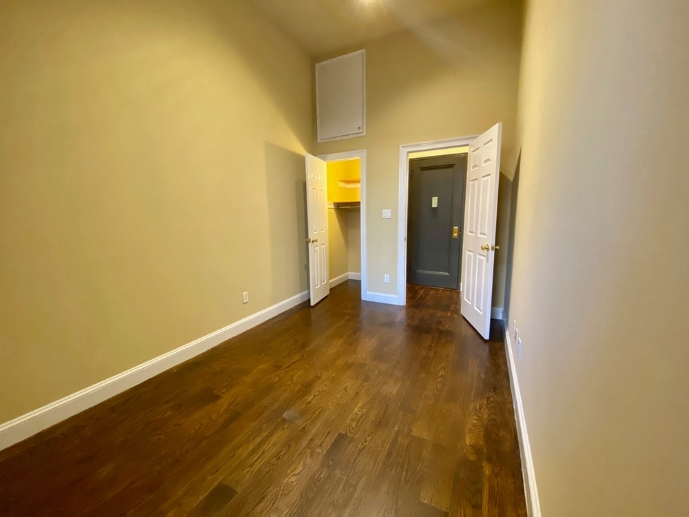 329 Lexington Avenue - Photo 5