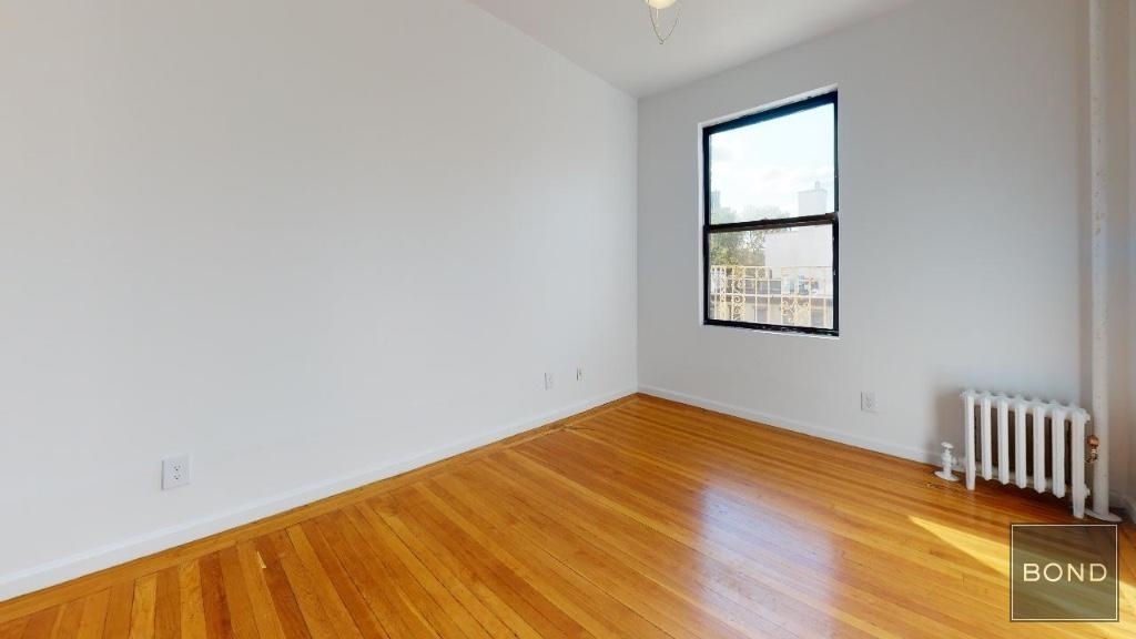 78 West 11 Street - Photo 4