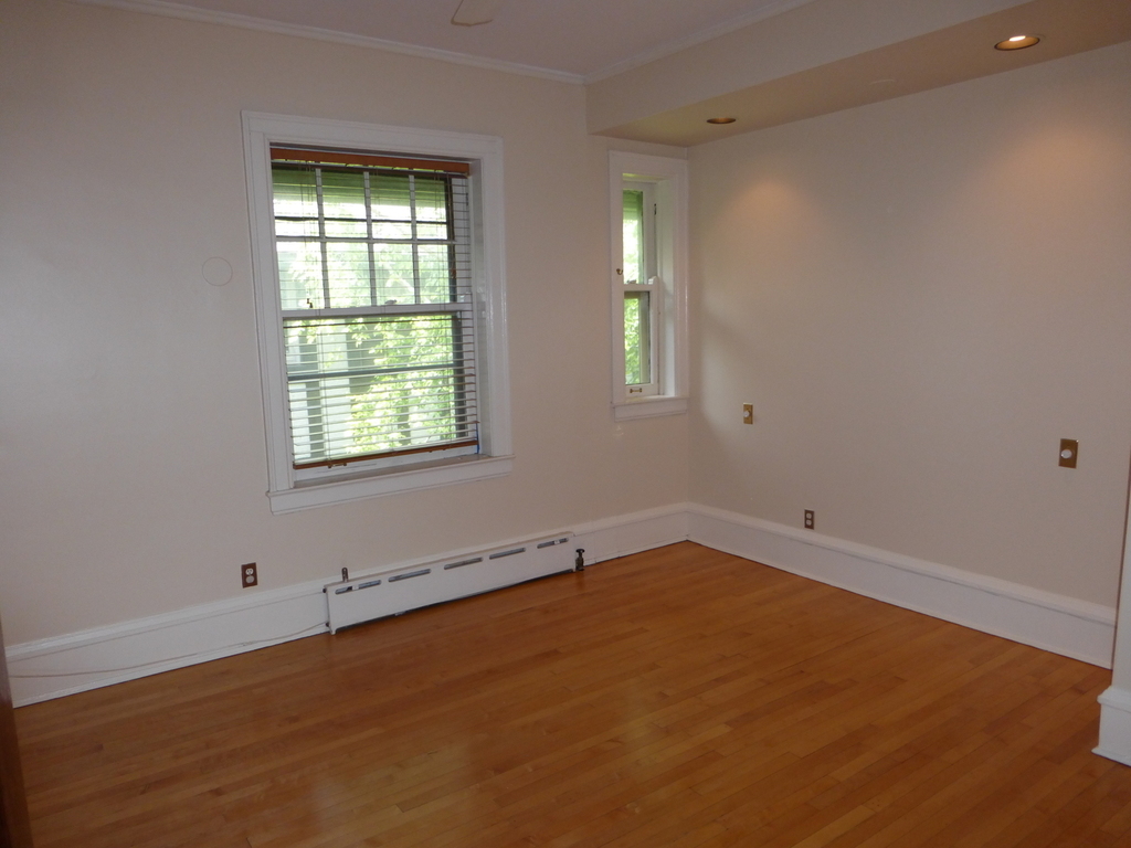 1639 Hinman Avenue - Photo 9