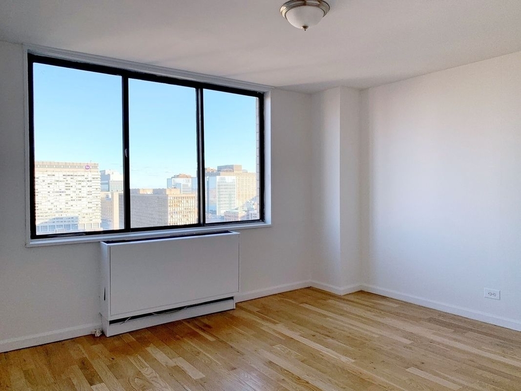 200 East 33rd Street - Photo 1