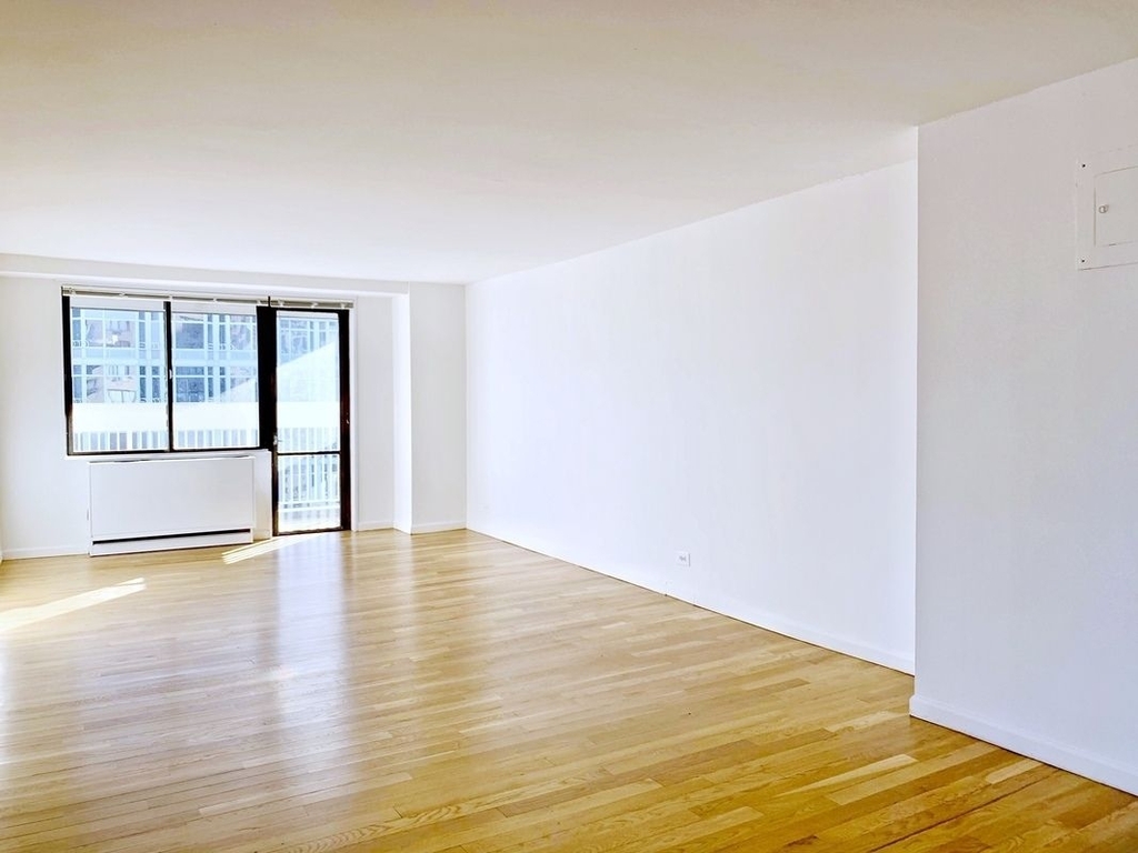 200 East 33rd Street - Photo 0