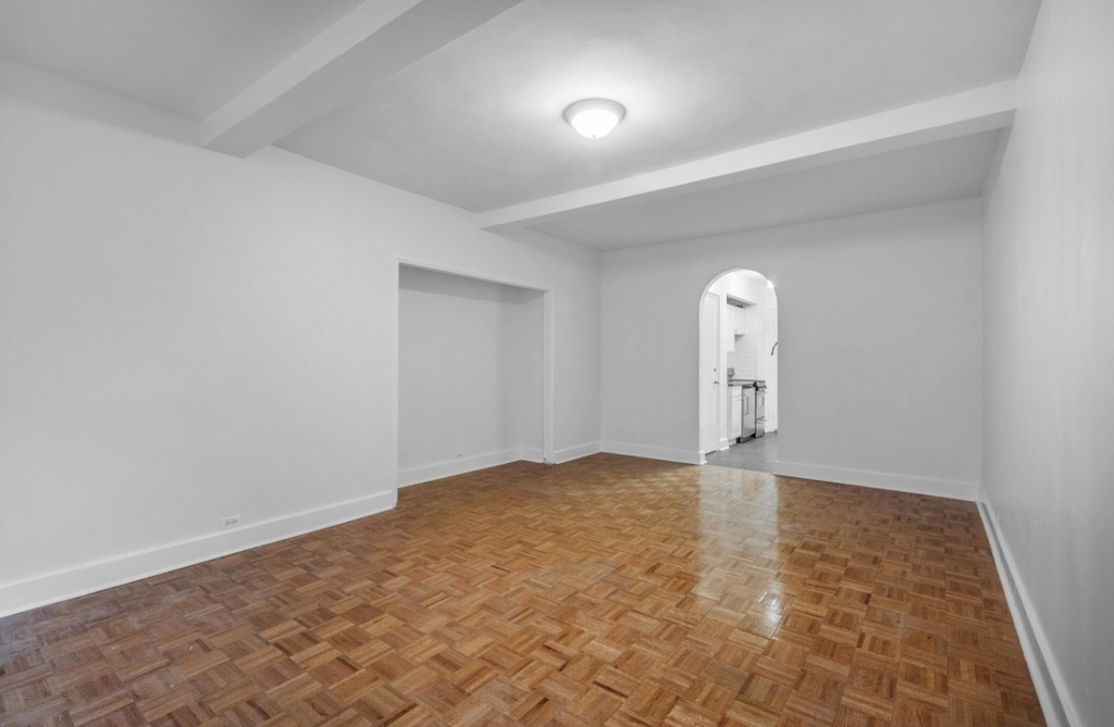 307 East 44th Street - Photo 1