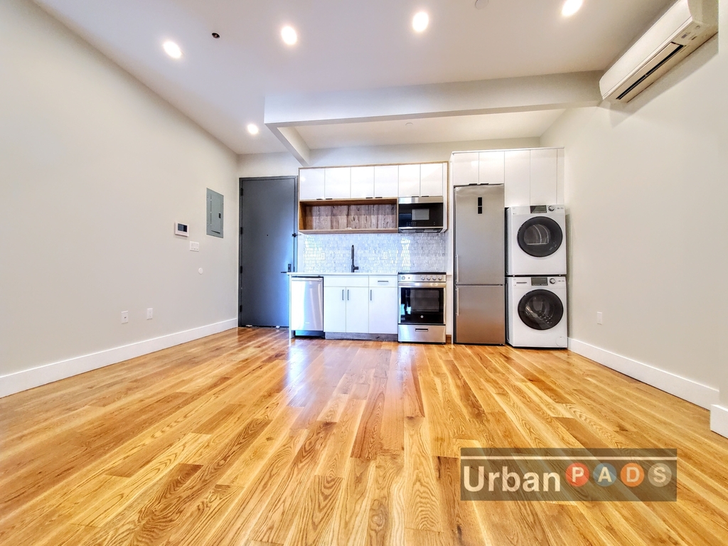 698 Flushing Avenue - Photo 3