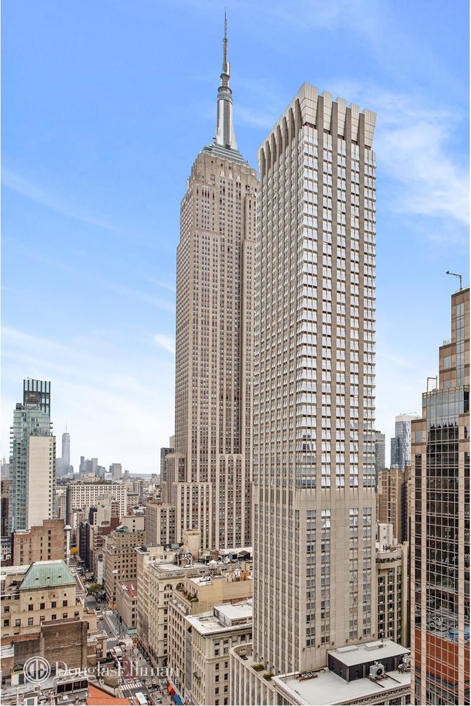 425 Fifth Avenue - Photo 2