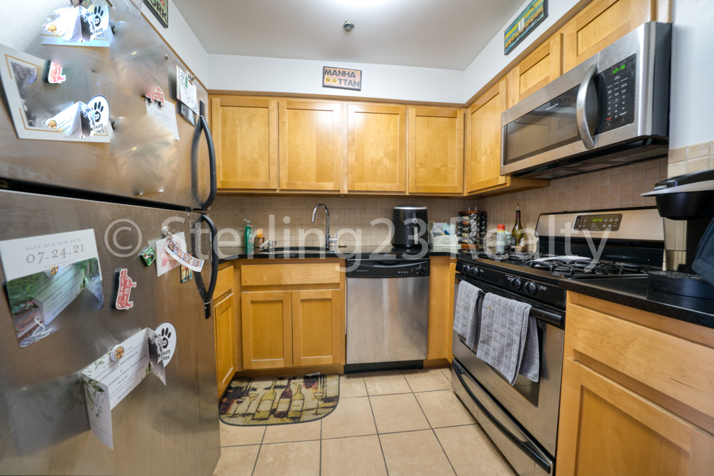 22-14 Astoria Boulevard - Photo 8