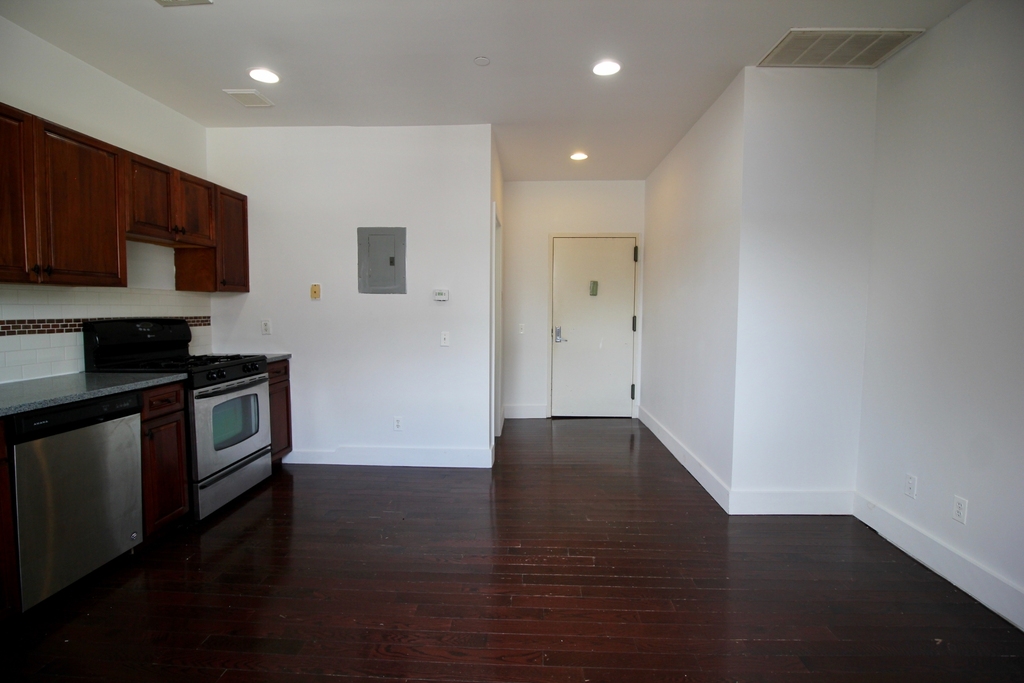 44 Troutman Street - Photo 1