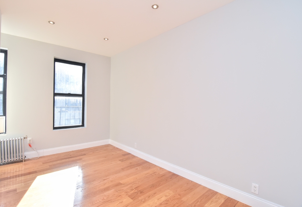 815 West 180th Street - Photo 6