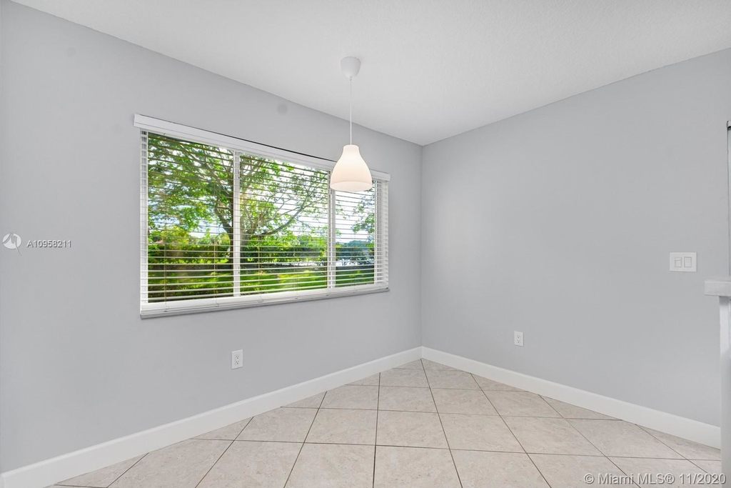 9228 Nw 9th Ct - Photo 16