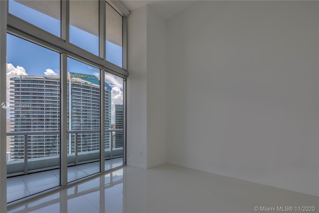 465 Brickell Ave - Photo 7