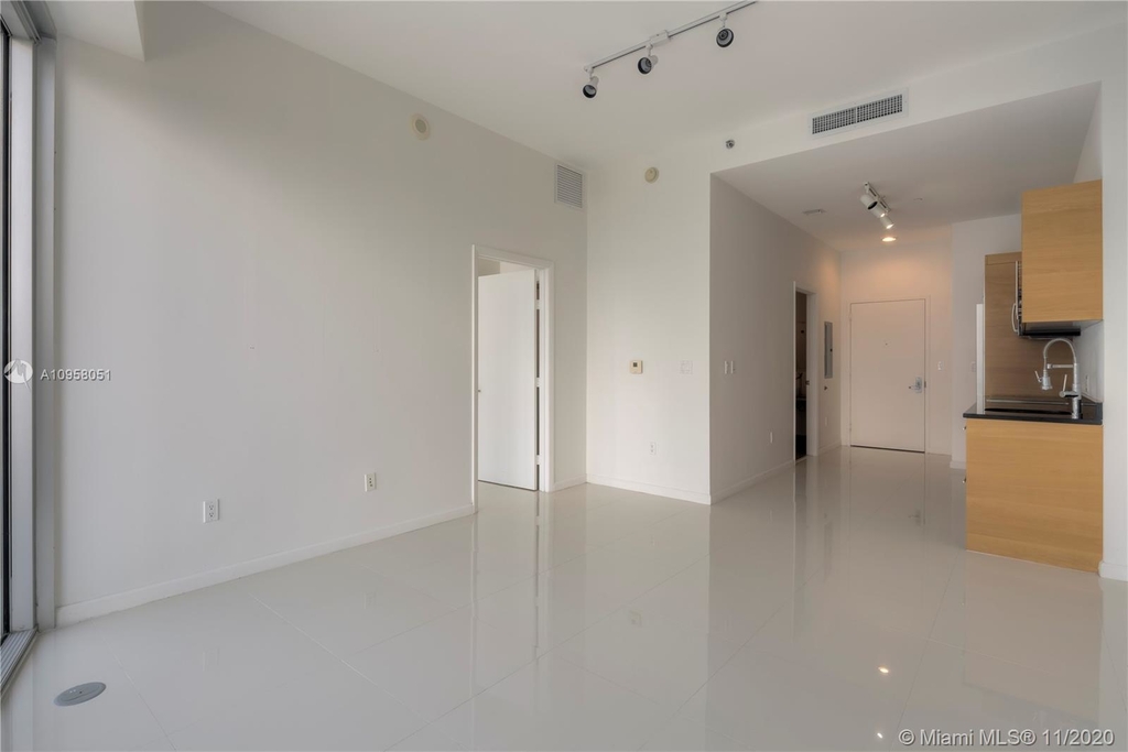 465 Brickell Ave - Photo 6